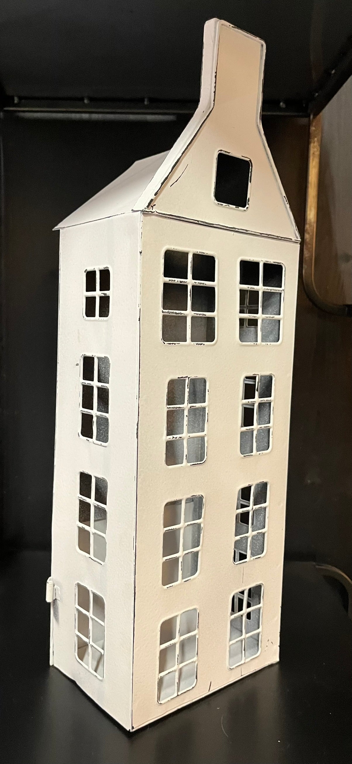 Metall-Haus