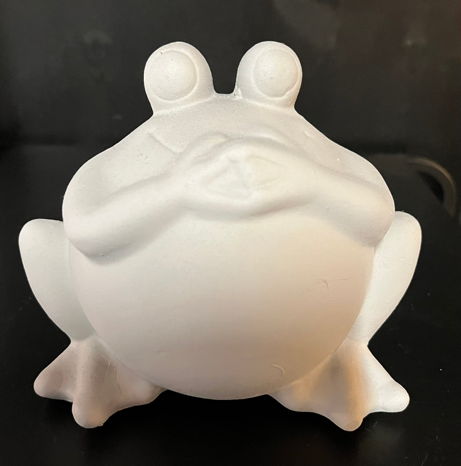 Frosch aus Keramik