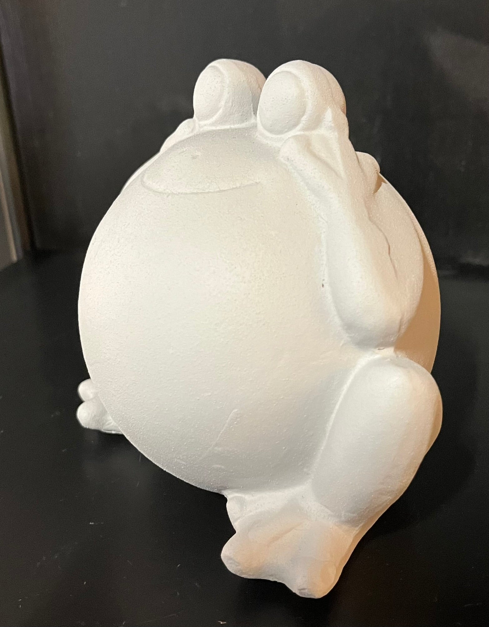 Frosch aus Keramik