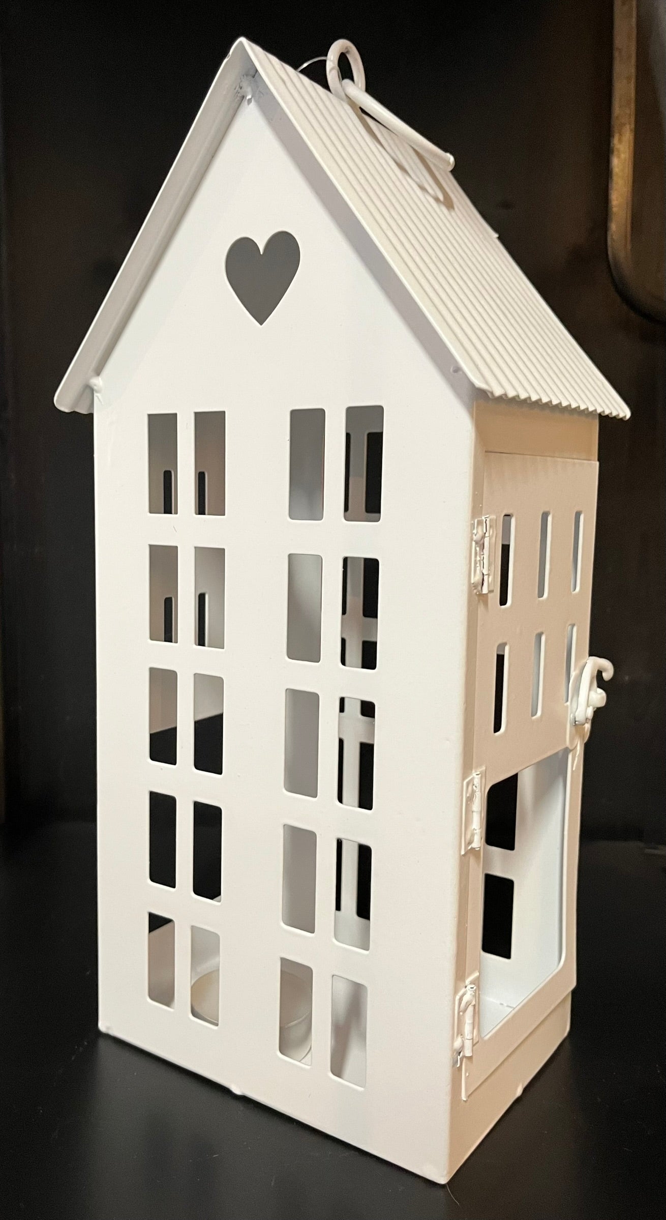 Metall-Haus