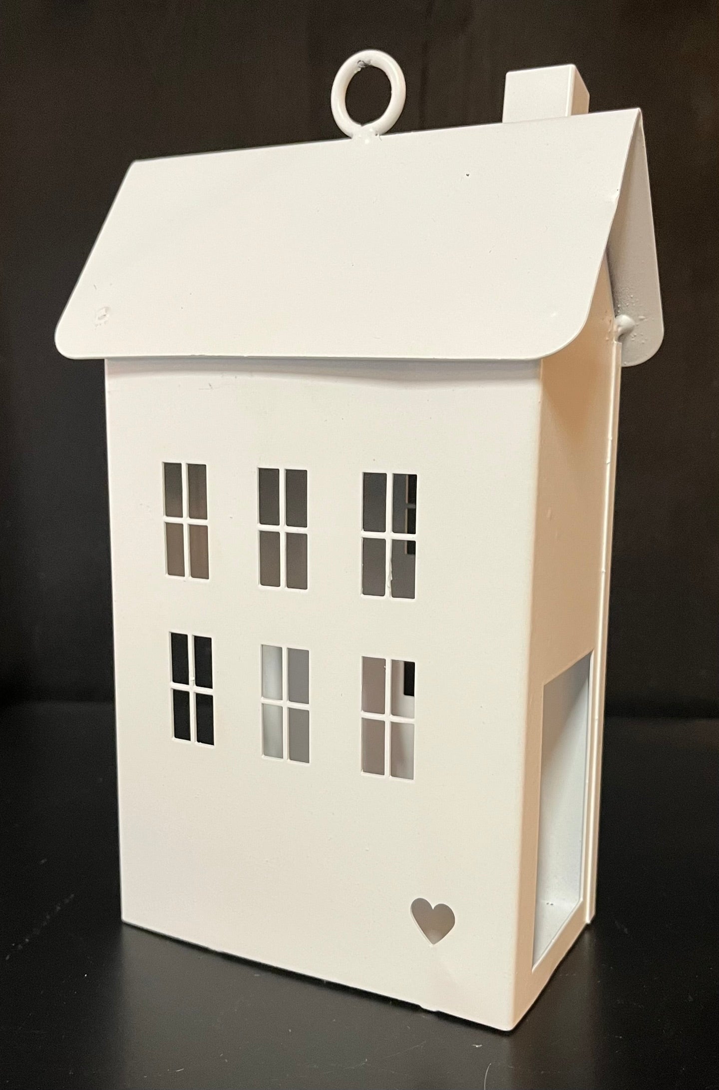 Metall-Haus