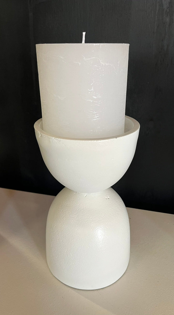 Metall-Kerzenständer