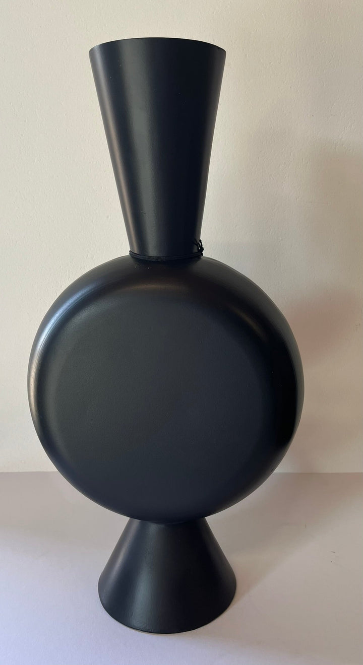 Metall-Vase schwarz