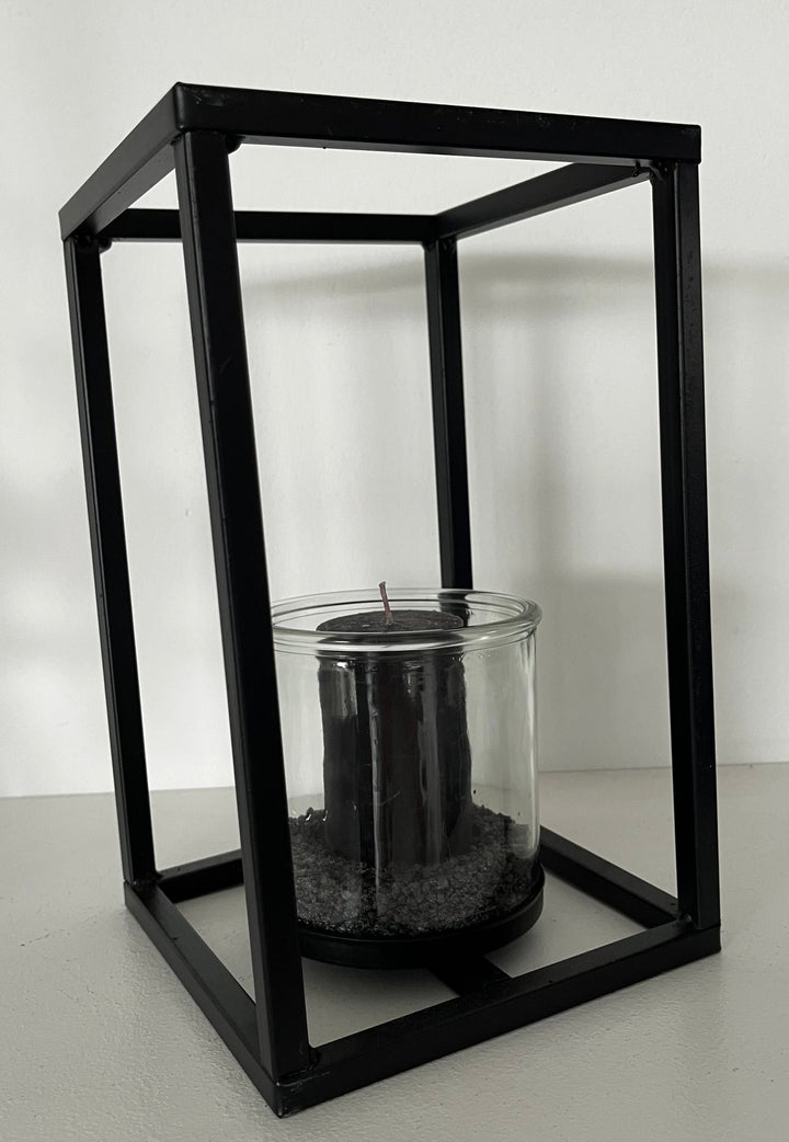 Windlicht im Metall-Quader