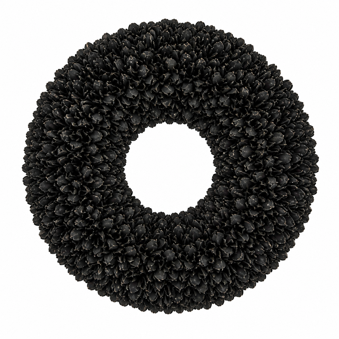 Schwarzer dekorativer Wandkranz aus Metall mit dichter, blütenartiger Struktur und breitem Rand, freigestellt auf hellem Hintergrund, Durchmesser 40 cm